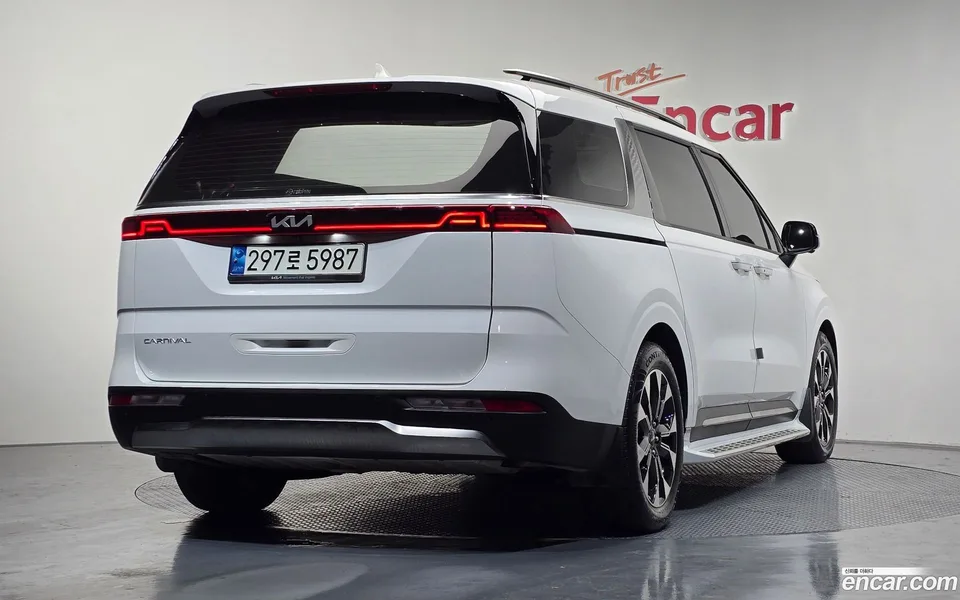 Kia Carnival 7 2022 — миниатюра 2
