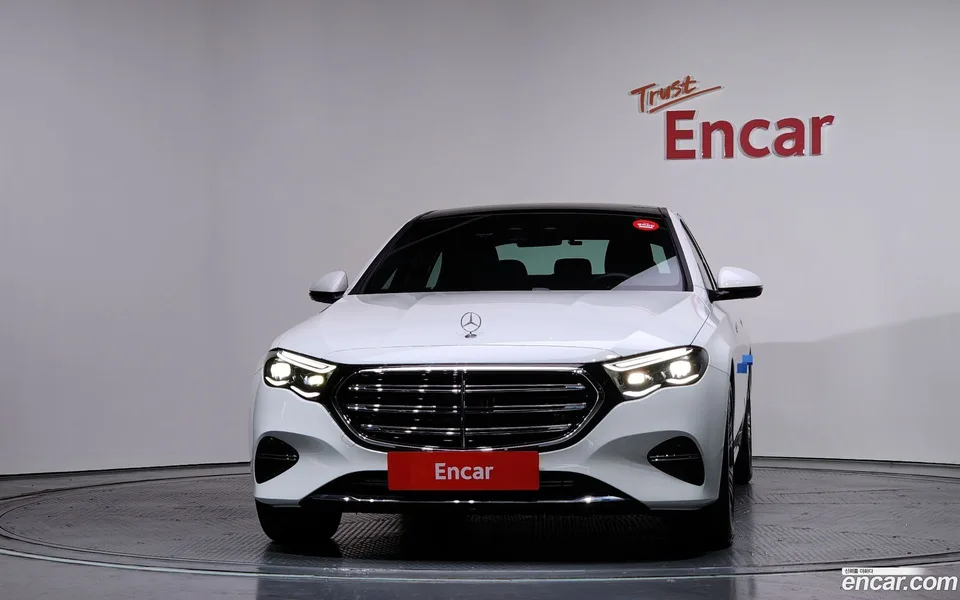 Mercedes-Benz E-Class E350e 4MATIC 2025 — миниатюра 3
