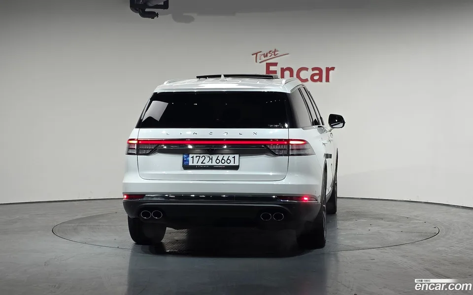 Lincoln Aviator 3.0 AWD 2023 — миниатюра 4