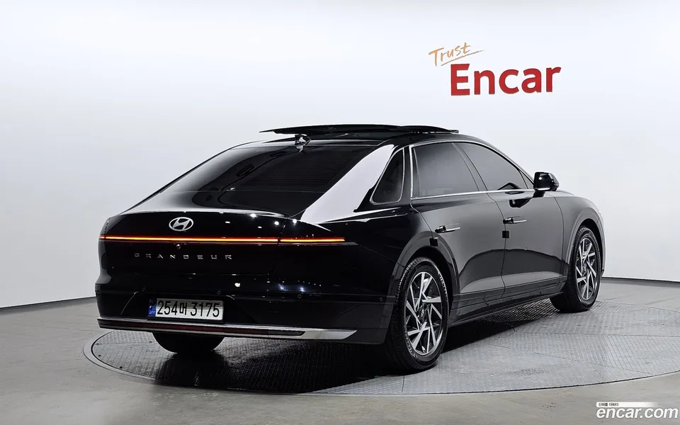 Hyundai Grandeur Hybrid 2023 — миниатюра 2