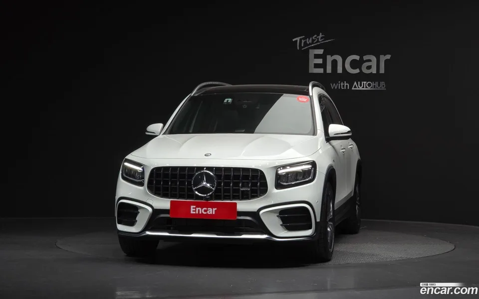 Mercedes-Benz GLB-Class AMG GLB35 4MATIC 2025 — миниатюра 3