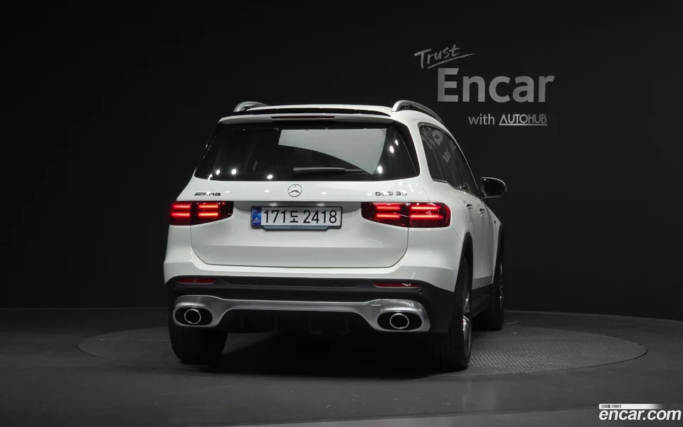 Mercedes-Benz GLB-Class AMG GLB35 4MATIC 2025 — миниатюра 4