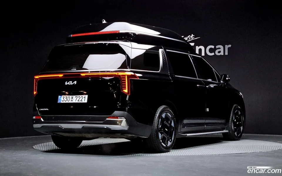 Kia Carnival 7 2024 — миниатюра 2