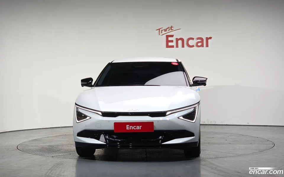 Kia EV6 2WD 2024 — миниатюра 3