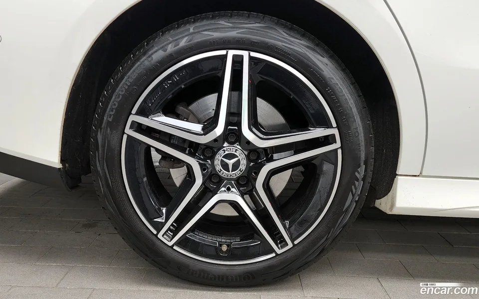 Mercedes-Benz CLA-Class CLA250 4MATIC 2022 — миниатюра 5