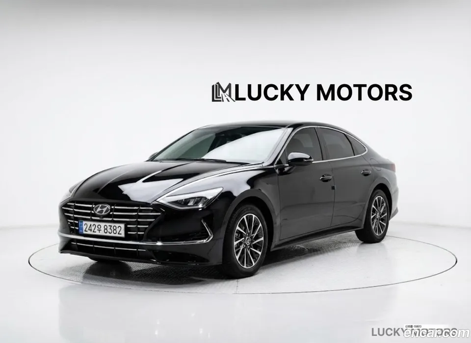 Hyundai Sonata 2.0 2022 — фото 1, купить с доставкой в Москву