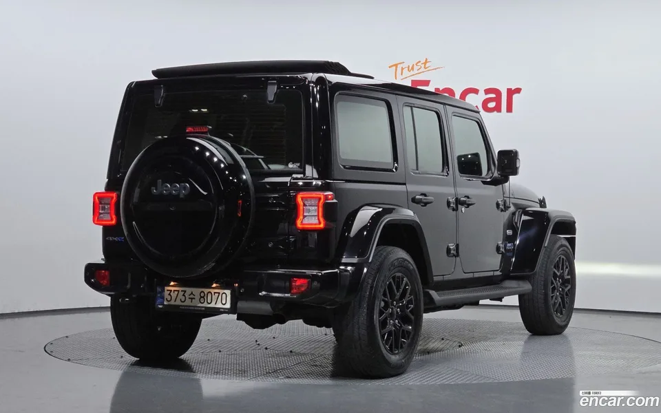 Jeep Wrangler 2.0 4 4xe 2022 — миниатюра 2