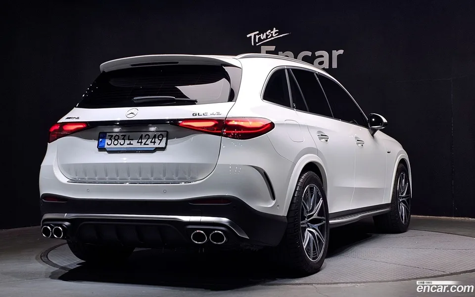 Mercedes-Benz GLC-Class AMG GLC43 4MATIC 2024 — миниатюра 2