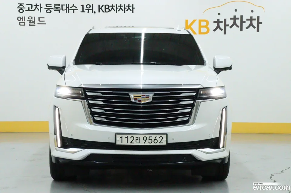 Cadillac Escalade 6.2 2022 — миниатюра 2