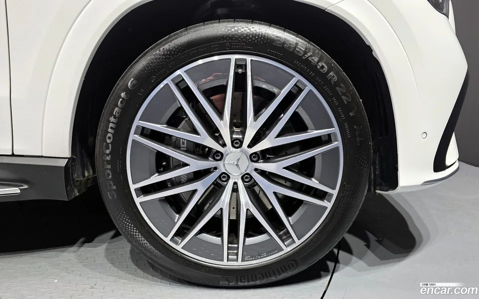 Mercedes-Benz GLE-Class AMG GLE53 4MATIC+ 2025 — миниатюра 5