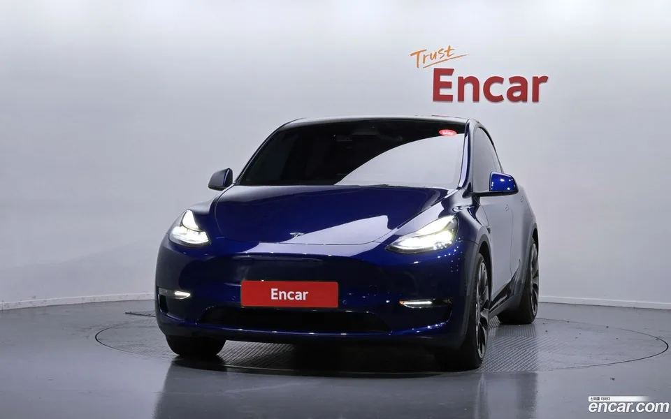 Tesla Model Y AWD 2022 — миниатюра 3