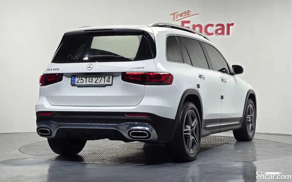 Mercedes-Benz GLB-Class GLB250 4MATIC 2022 — миниатюра 2