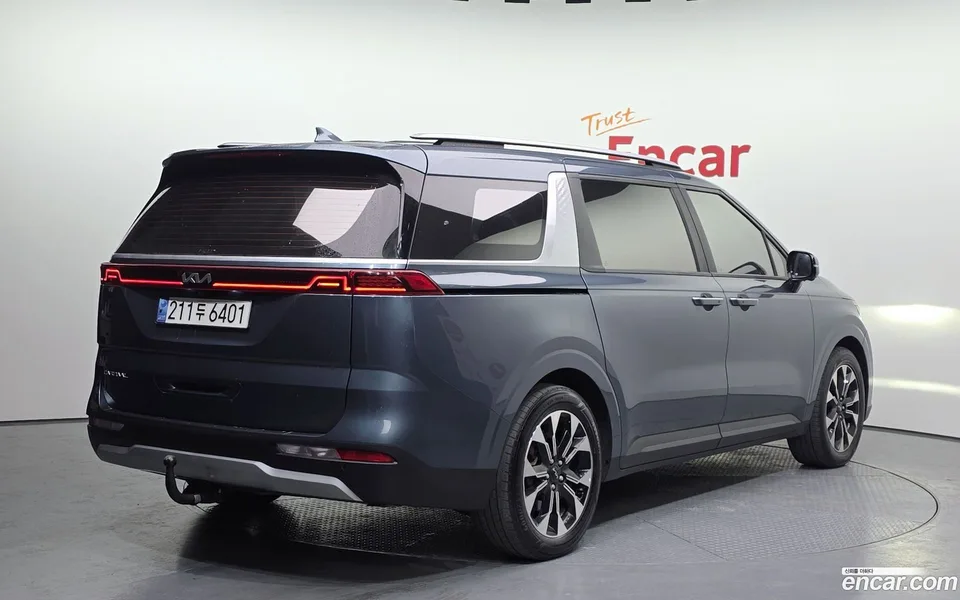 Kia Carnival 9 2022 — миниатюра 2
