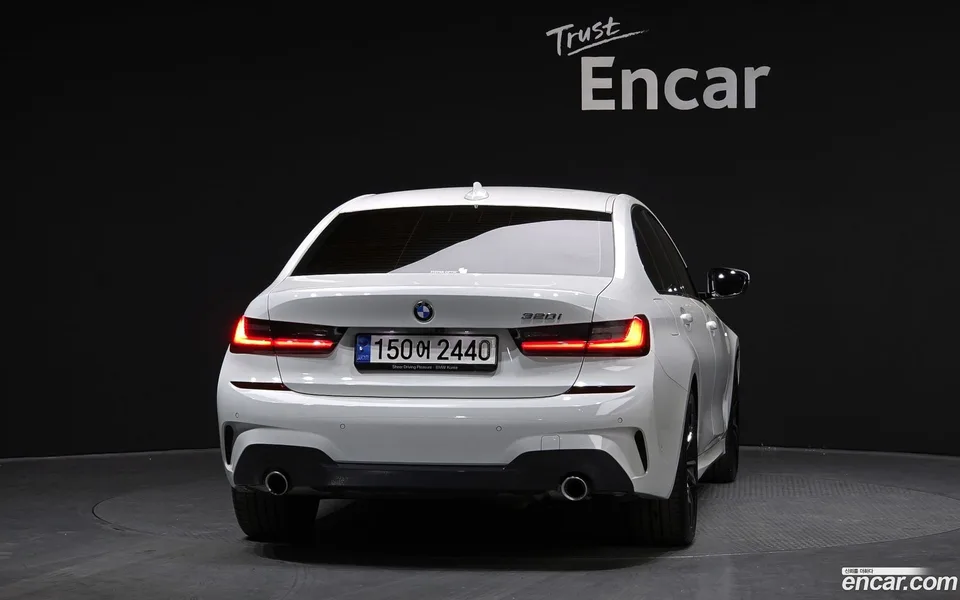 BMW 3 Series 320i M 2022 — миниатюра 4