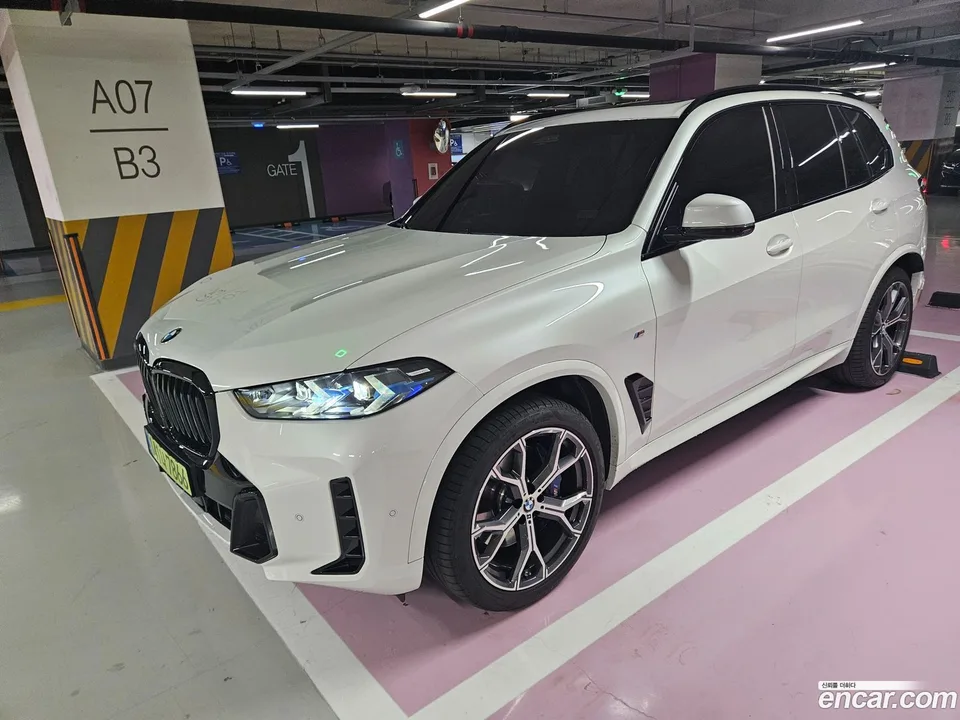 BMW X5 xDrive 40i M 2024 — миниатюра 2