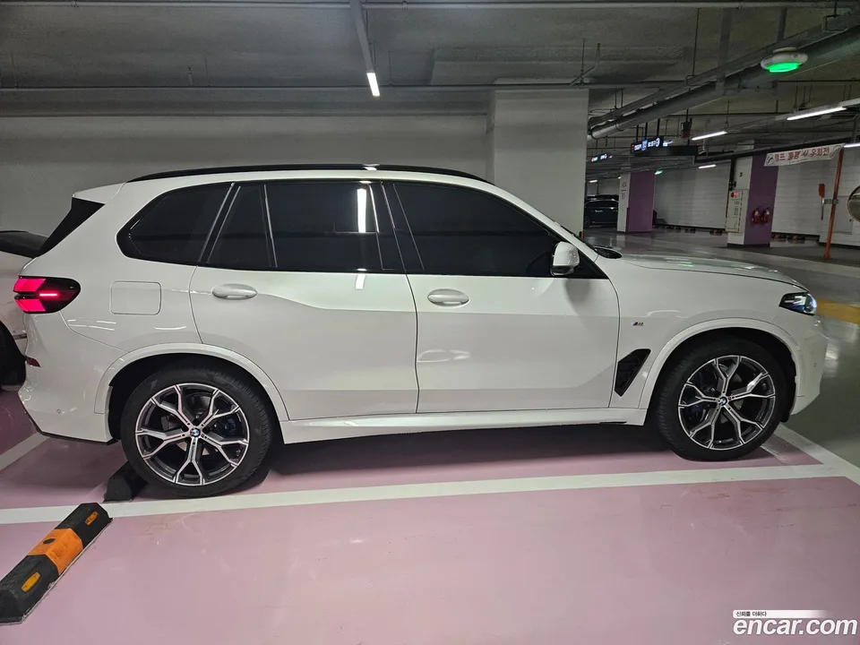 BMW X5 xDrive 40i M 2024 — миниатюра 5
