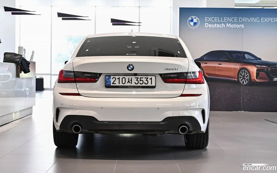 BMW 3 Series 320i M 2022 — миниатюра 3