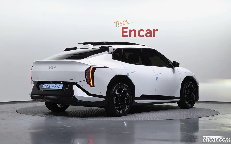 Kia EV4 2WD 2025 — миниатюра 2