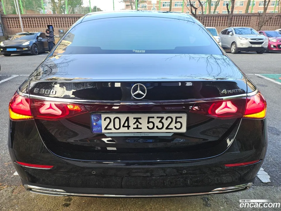 Mercedes-Benz E-Class E300 4MATIC 2025 — миниатюра 2