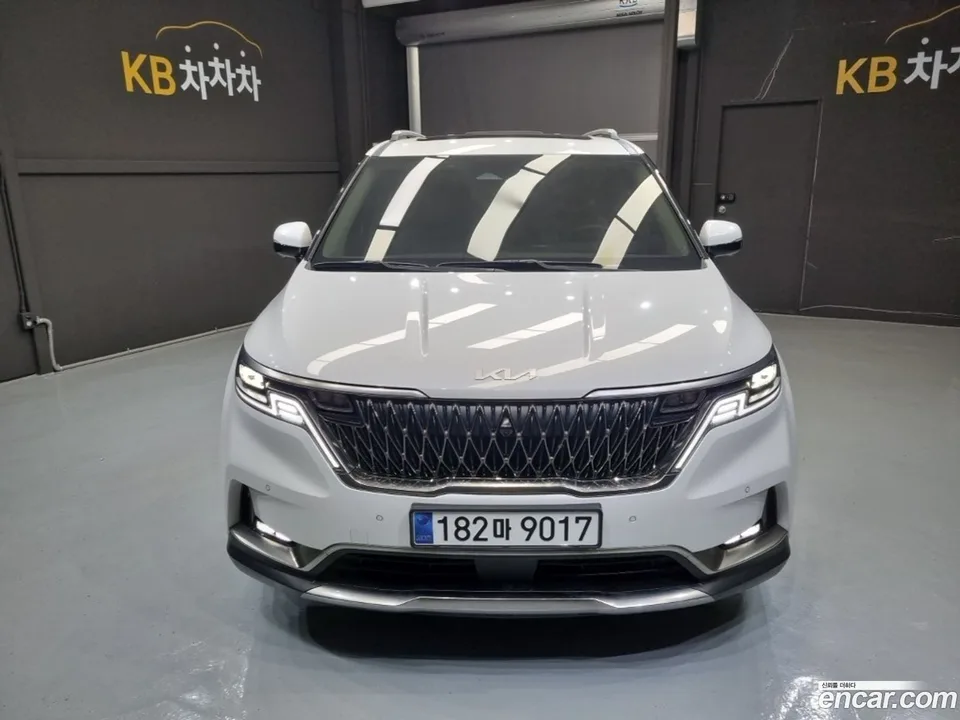 Kia Carnival 9 2023 — миниатюра 2