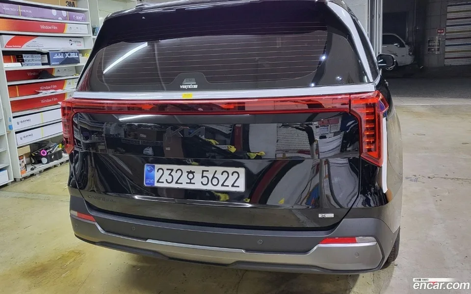 Kia Carnival HEV 9 X Line 2025 — миниатюра 4