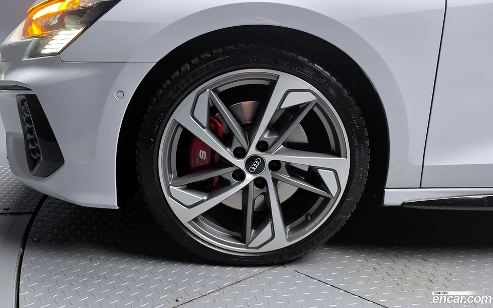 Audi S3 (8Y) 2.0 TFSI 2023 — миниатюра 5