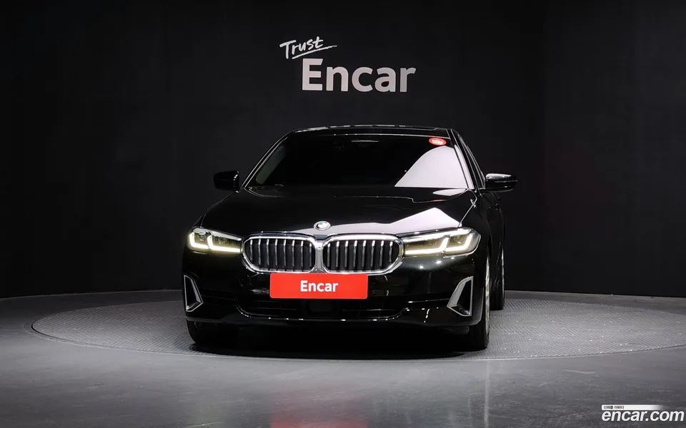 BMW 5 Series 523d xDrive 2022 — миниатюра 3