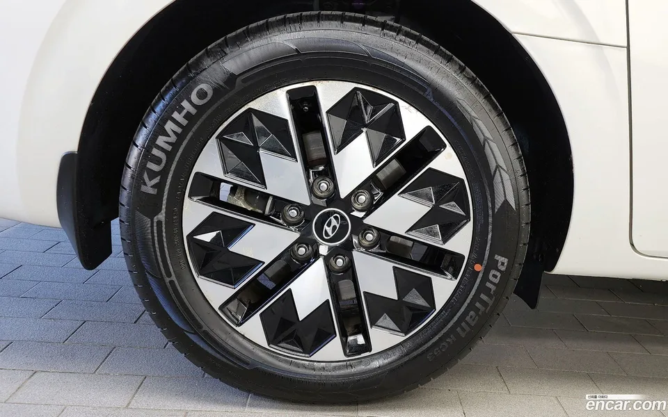 Hyundai Staria 4WD 9 2022 — миниатюра 5