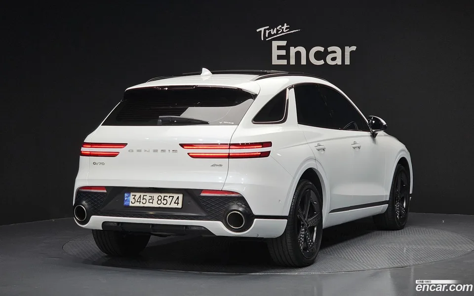 Genesis GV70 2.5T AWD 2023 — миниатюра 2