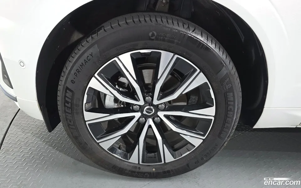 Volvo XC60 B5 2025 — миниатюра 5