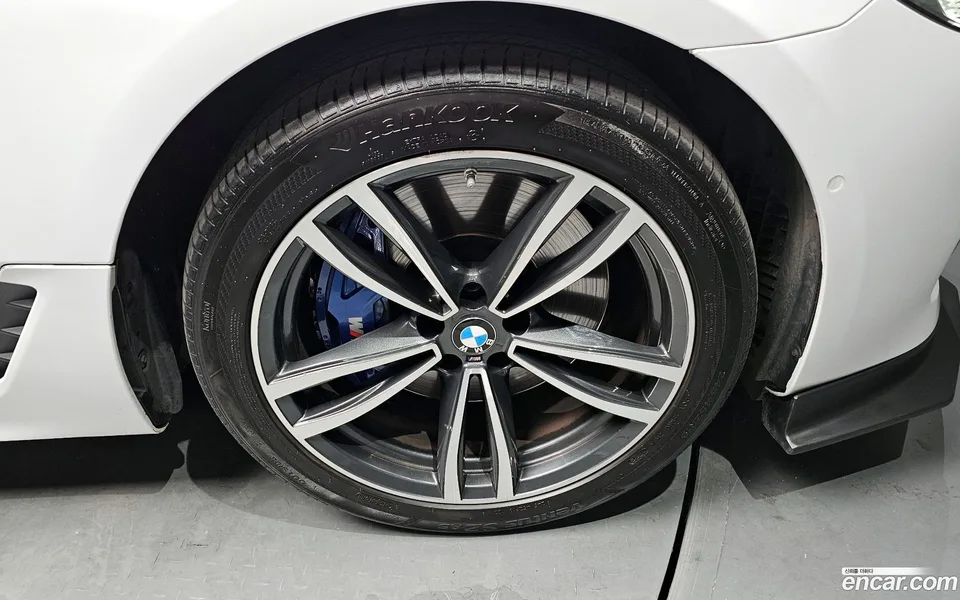 BMW 6 Series GT 620d M 2022 — миниатюра 5
