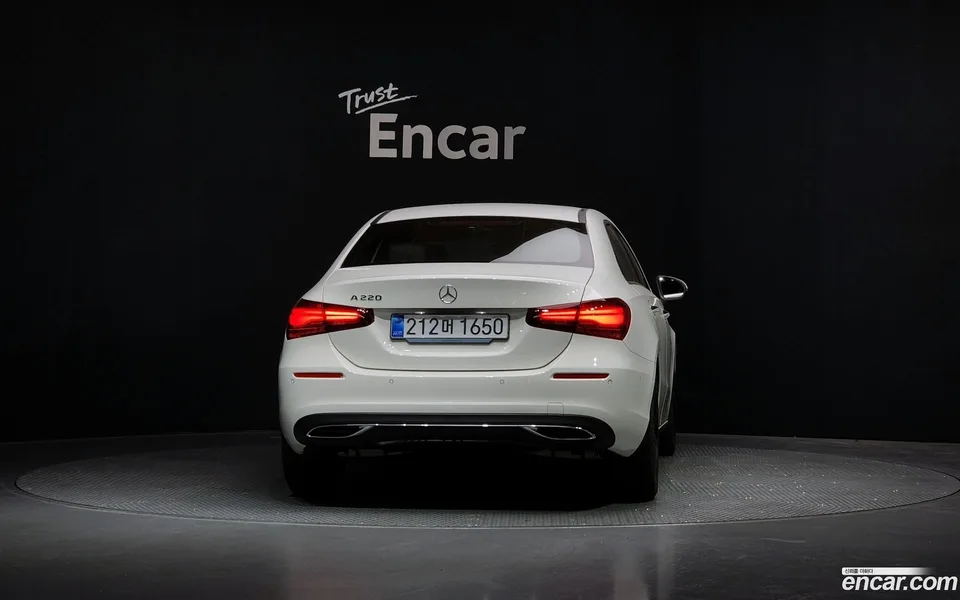 Mercedes-Benz A-Class A220 2025 — миниатюра 4