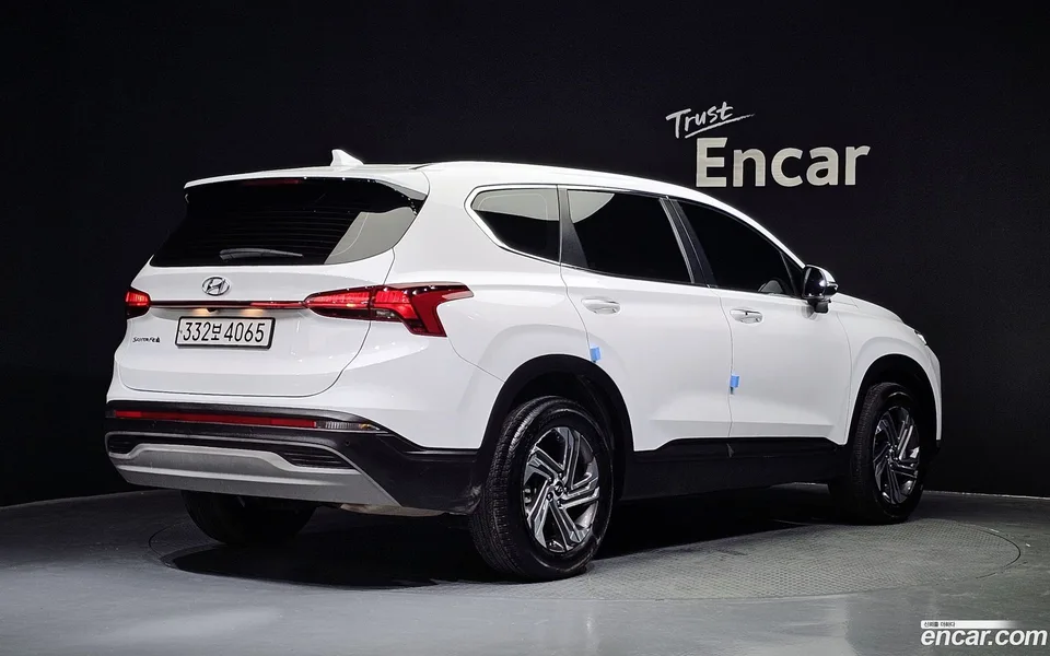 Hyundai SantaFe 2.2 2WD 2022 — миниатюра 2