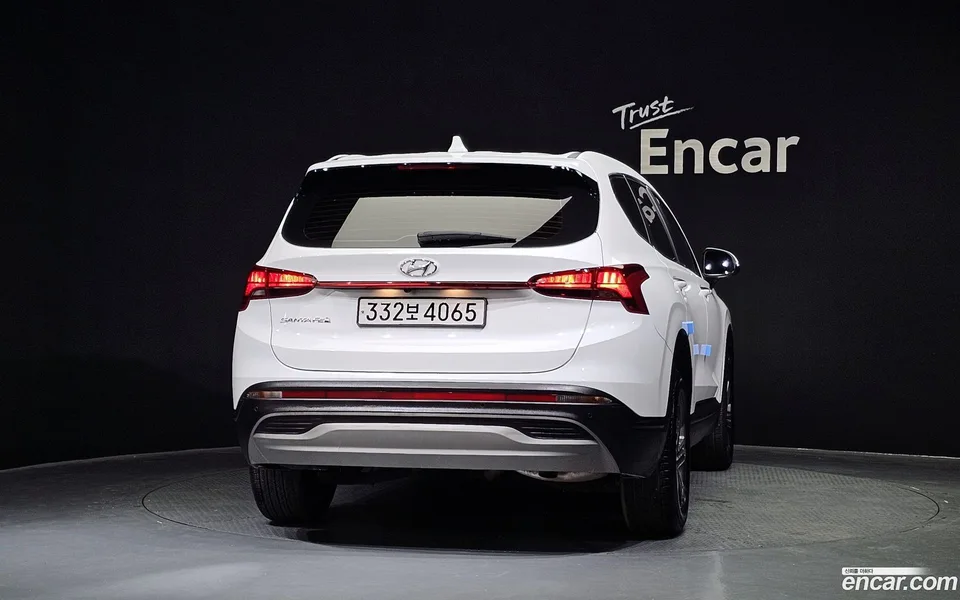 Hyundai SantaFe 2.2 2WD 2022 — миниатюра 4