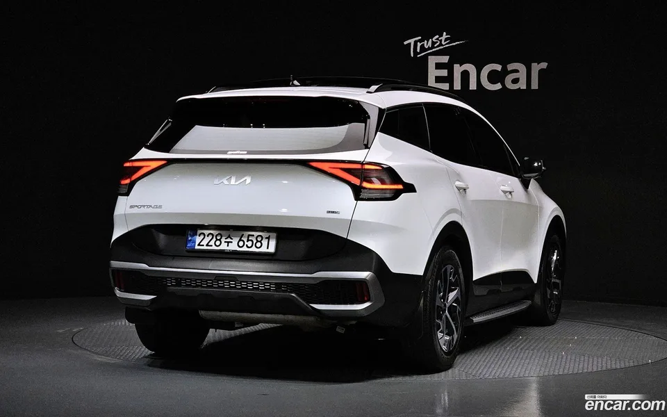Kia Sportage Hybrid 4WD 2024 — миниатюра 2