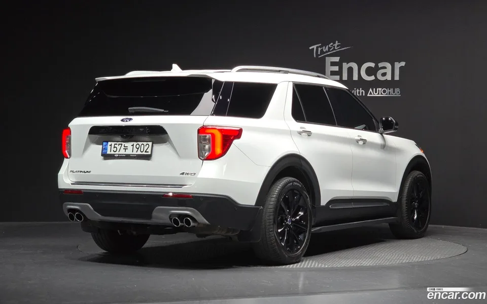 Ford Explorer 3.0 4WD 2022 — миниатюра 2