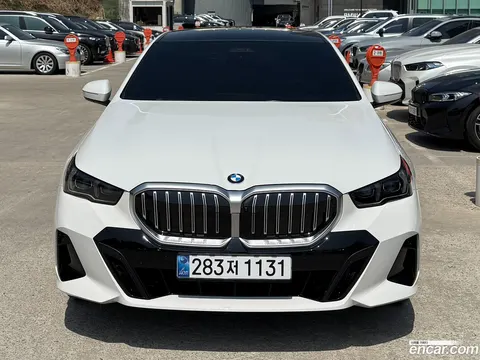 BMW 5 Series (G60) 2025 купить в Москве