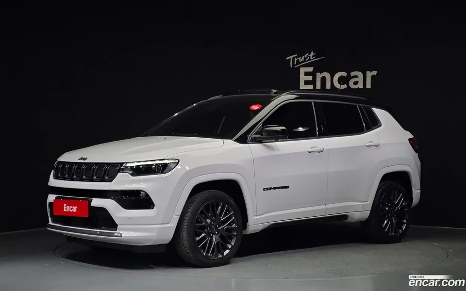 Jeep Compass S2.4 AWD 2022 — фото 1, купить с доставкой в Москву