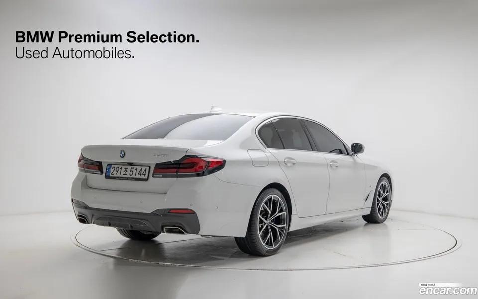 BMW 5 Series 530i M 2022 — миниатюра 2