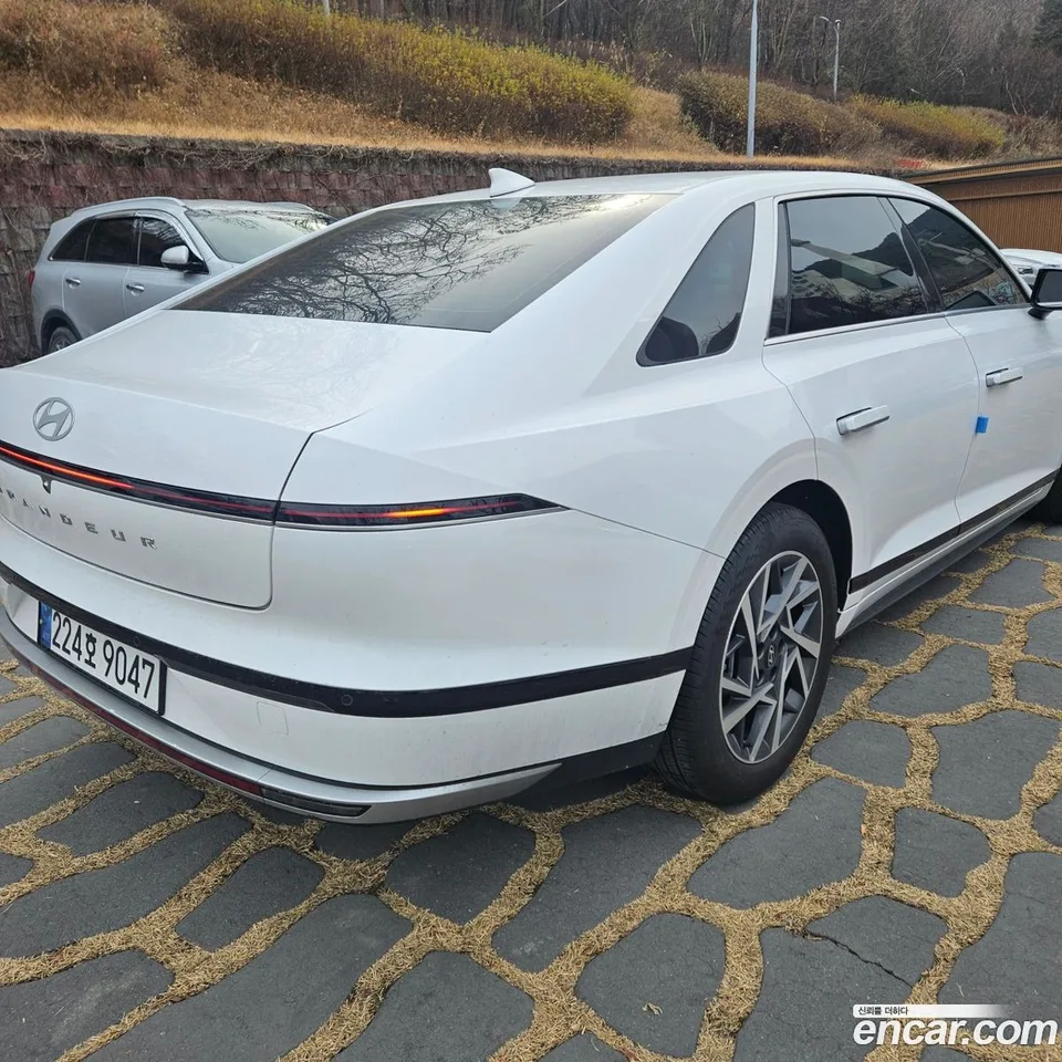 Hyundai Grandeur 2.5 2WD 2024 — миниатюра 2