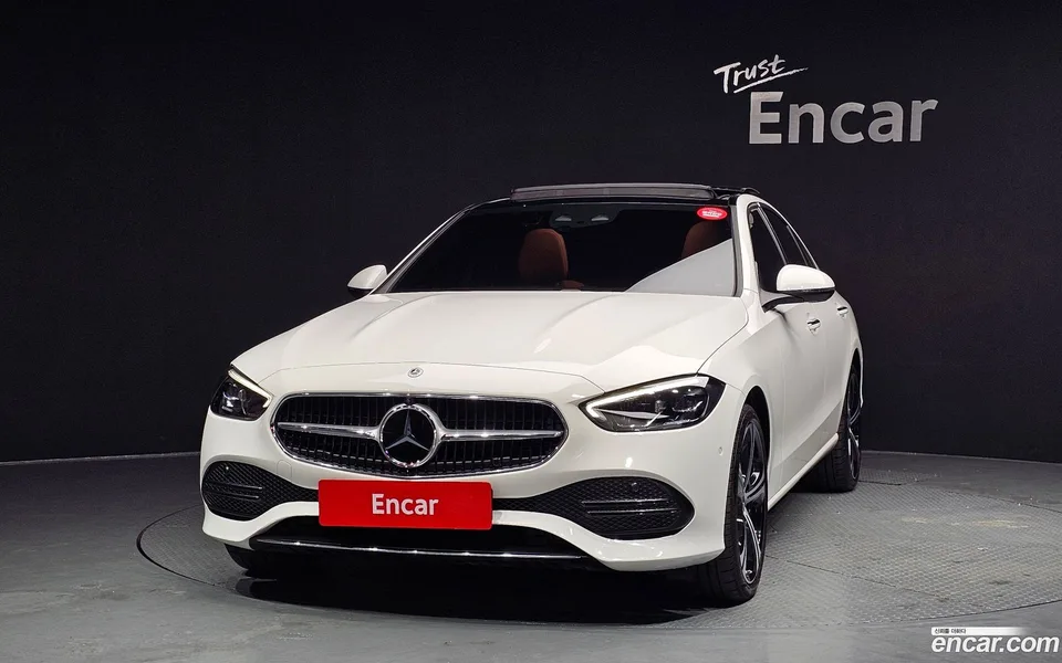 Mercedes-Benz C-Class C300 4MATIC 2023 — миниатюра 3
