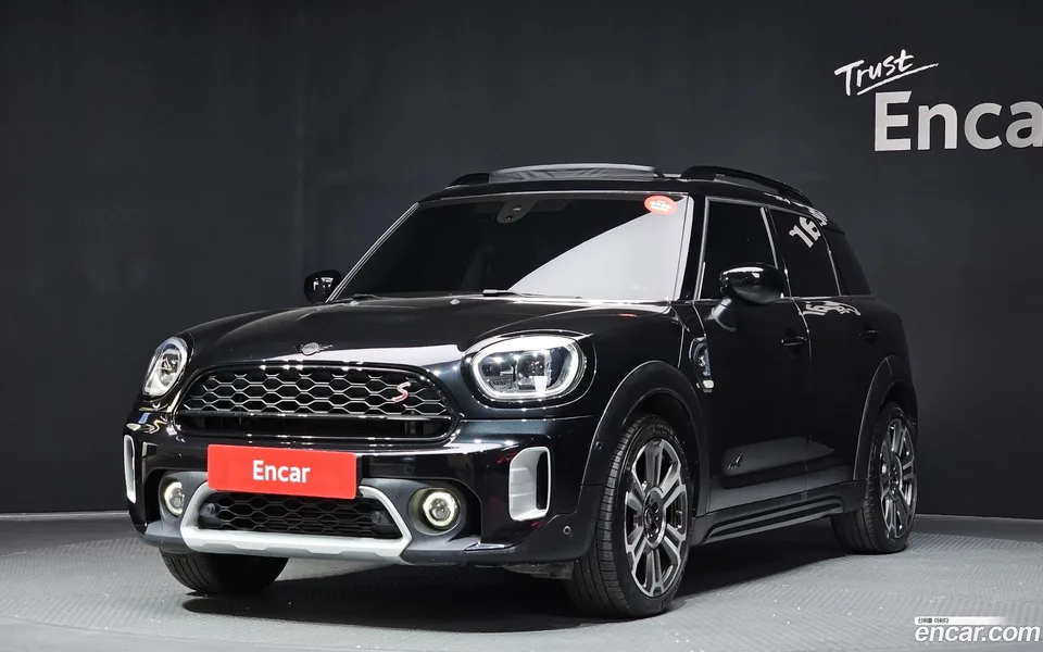 MINI Cooper S Countryman ALL4 2022 — фото 1, купить с доставкой в Москву