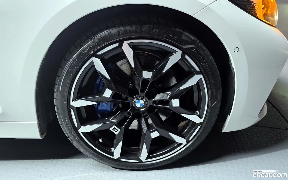 BMW 4 Series 420i M 2024 — миниатюра 5