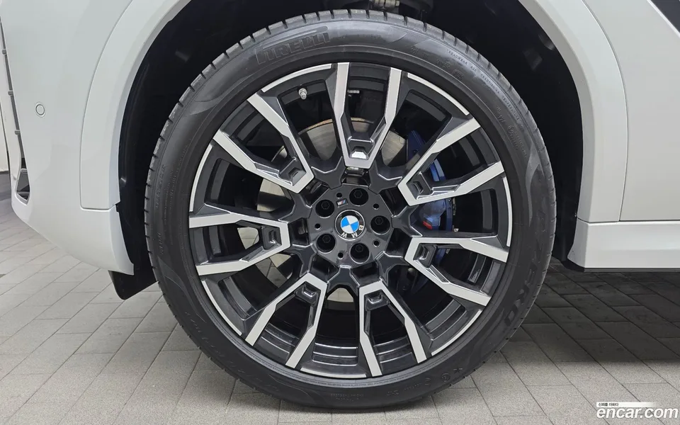 BMW X6 xDrive40i M 2025 — миниатюра 5