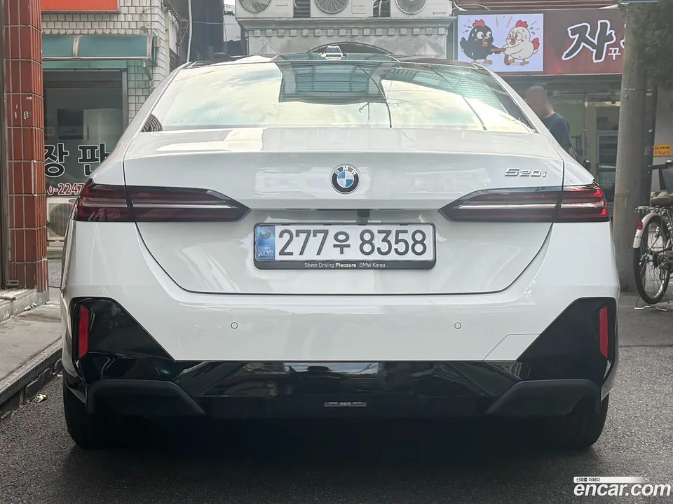BMW 5 Series 520i M 2025 — миниатюра 3