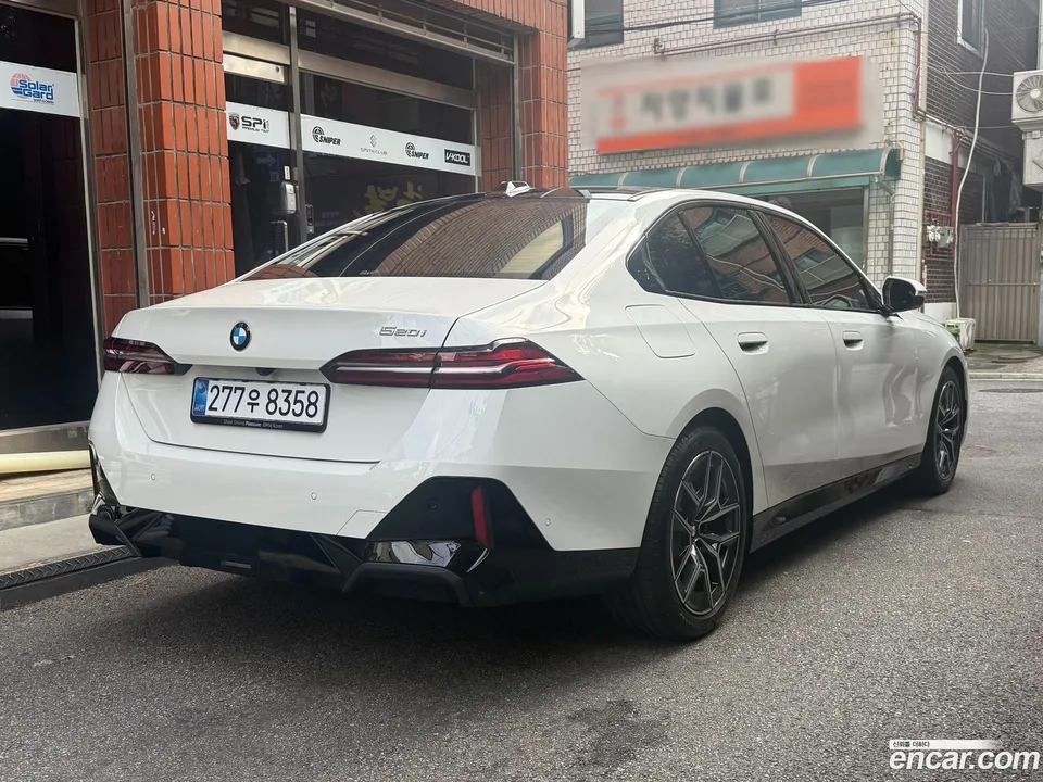 BMW 5 Series 520i M 2025 — миниатюра 5