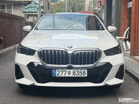 BMW 5 Series (G60) 2025 купить в Москве