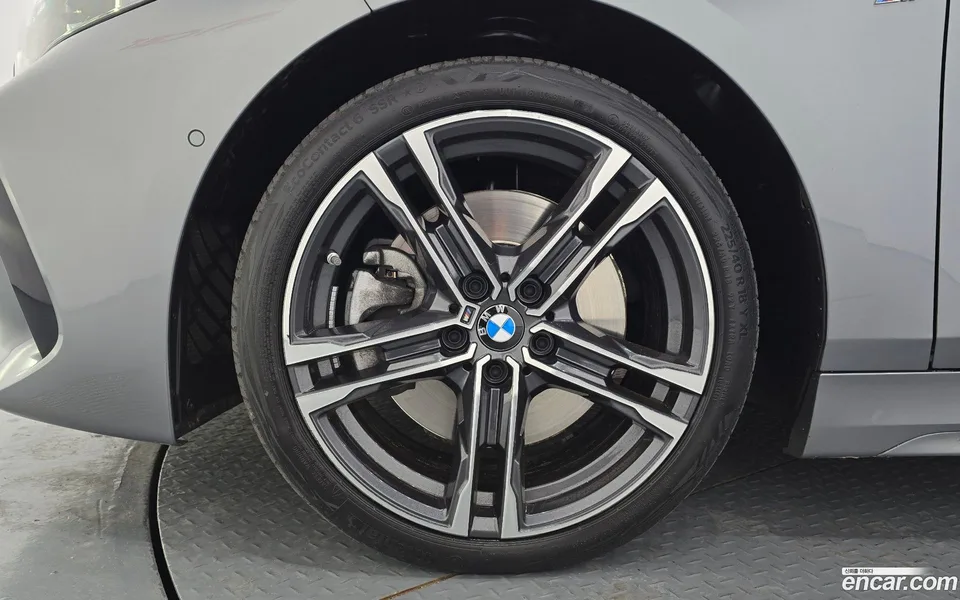 BMW 1 Series 120i M 2024 — миниатюра 5