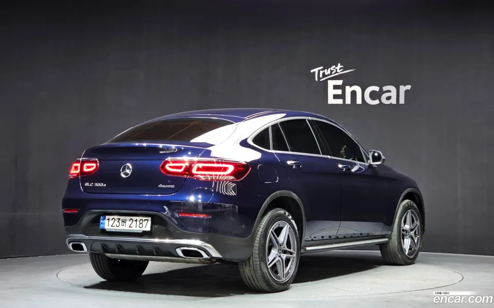 Mercedes-Benz GLC-Class GLC300e 4MATIC 2023 — миниатюра 2