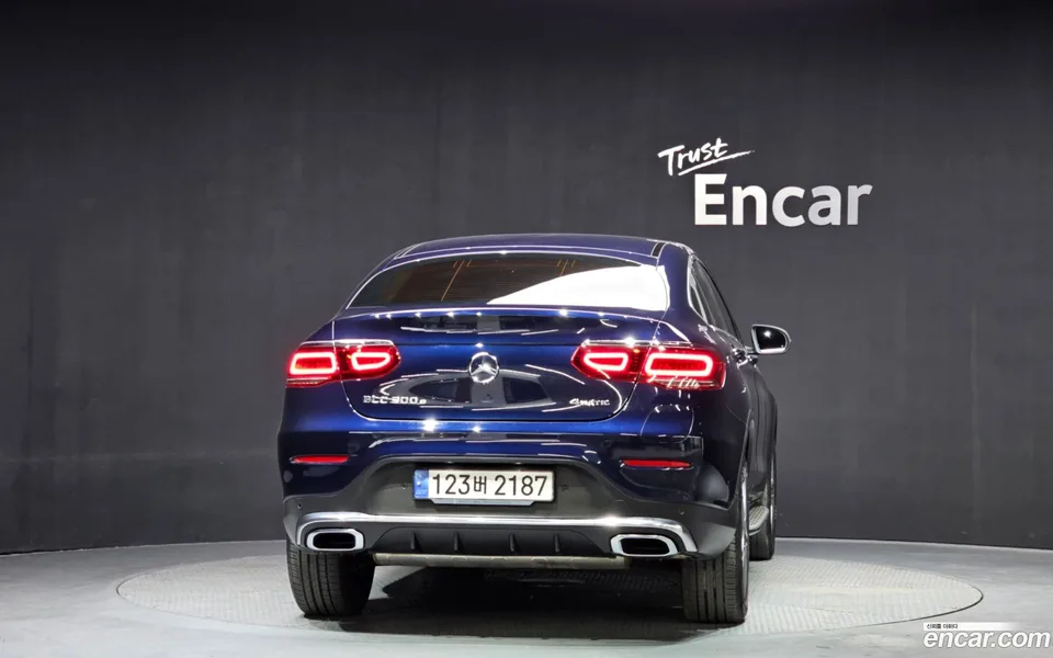 Mercedes-Benz GLC-Class GLC300e 4MATIC 2023 — миниатюра 4